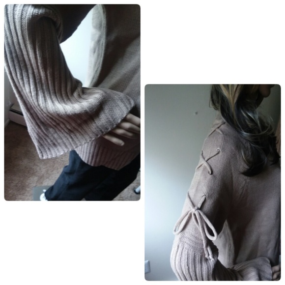 LAST 1! MOCHA BELL SLEEVE SWEATER!🍁 - Picture 6 of 8